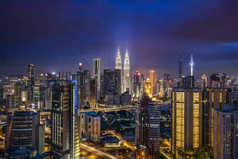 Kuala Lumpur: A City in Transition - A Visual Journey Through Time and Transformation